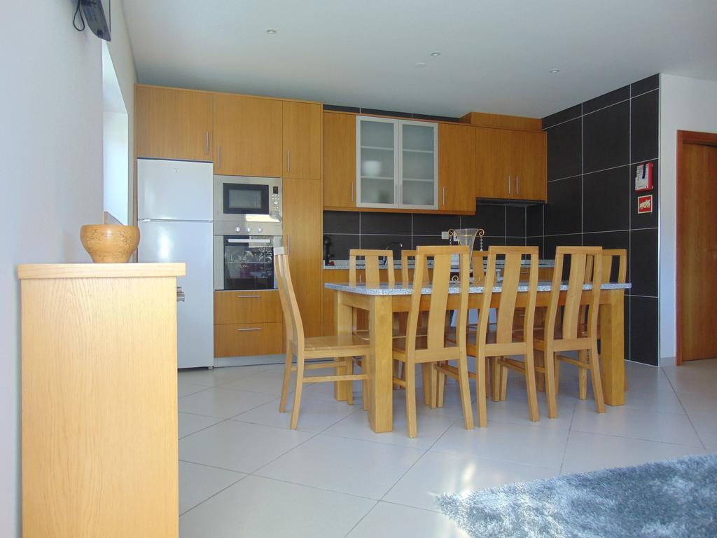 Funileiro, Apartamentos E Quartos Amares Εξωτερικό φωτογραφία